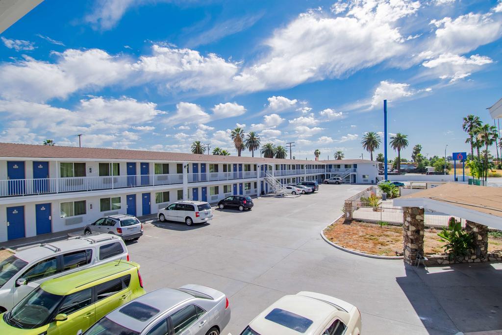 Motel 6-San Bernardino, Ca - Downtown Exterior foto
